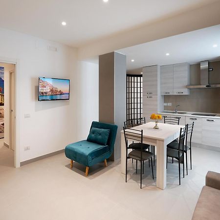 סלרנו Holiday Home Lamberti 1870 מראה חיצוני תמונה